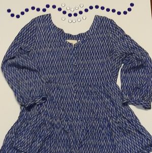 Woman's long sleeve shirt